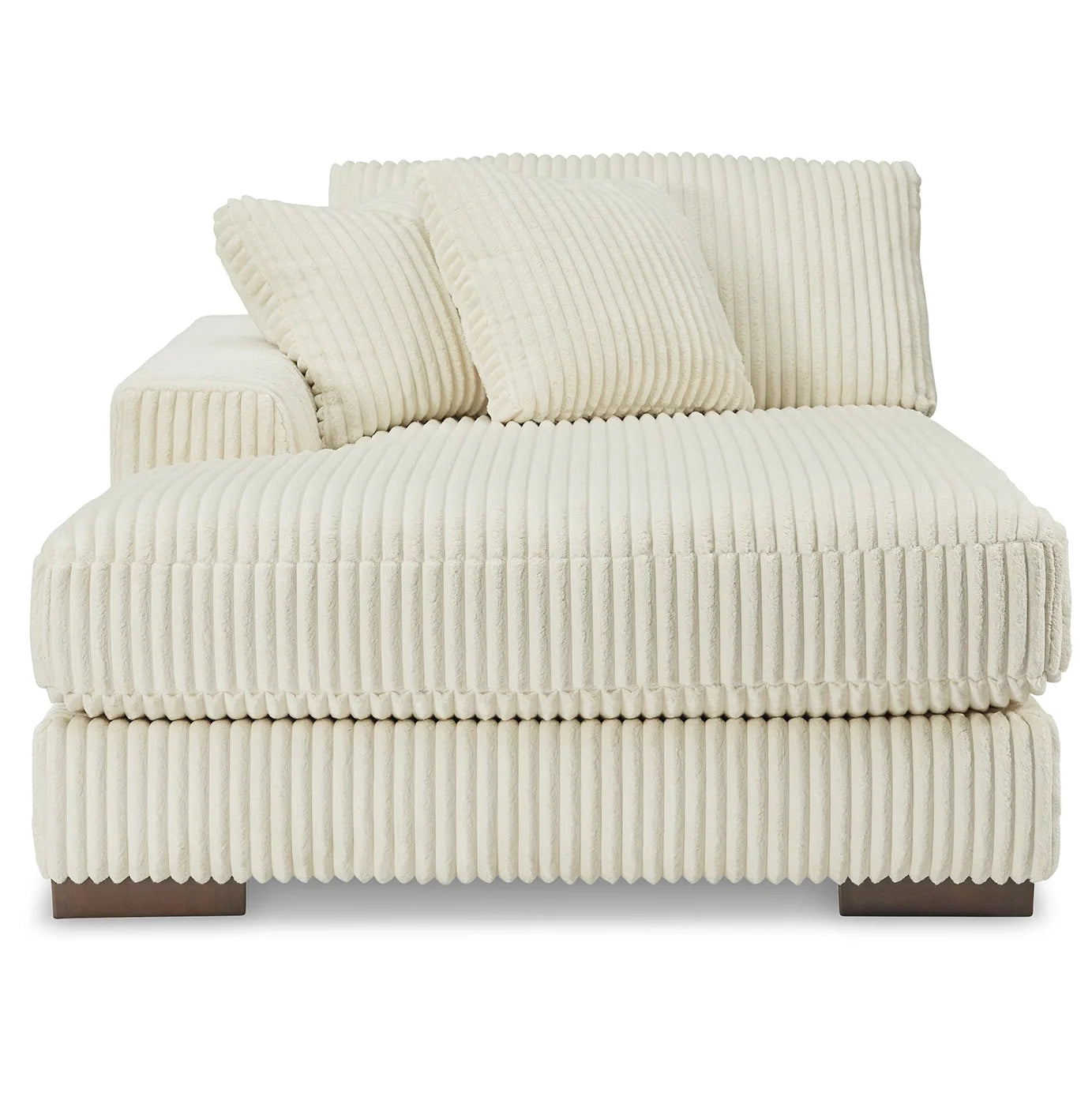 Lindyn Super Chaise