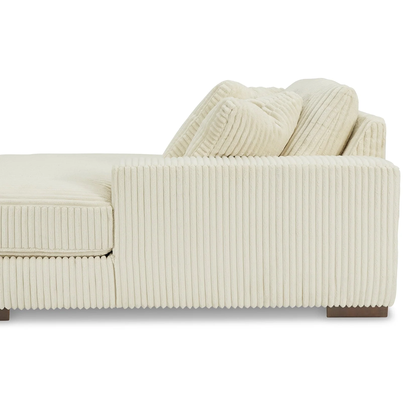 Lindyn Super Chaise